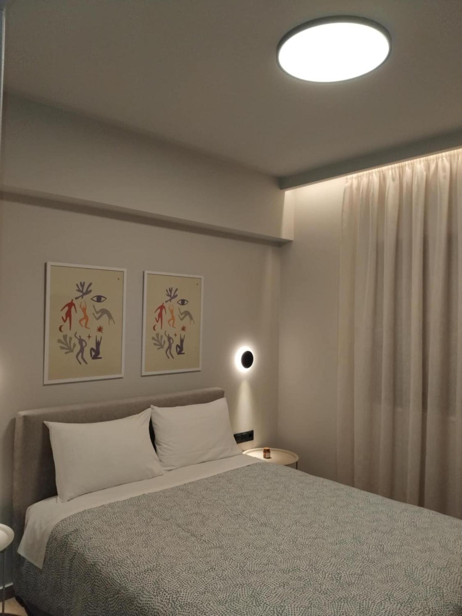 Simple, Calm And Luxurious Apartment Каламата Екстериор снимка