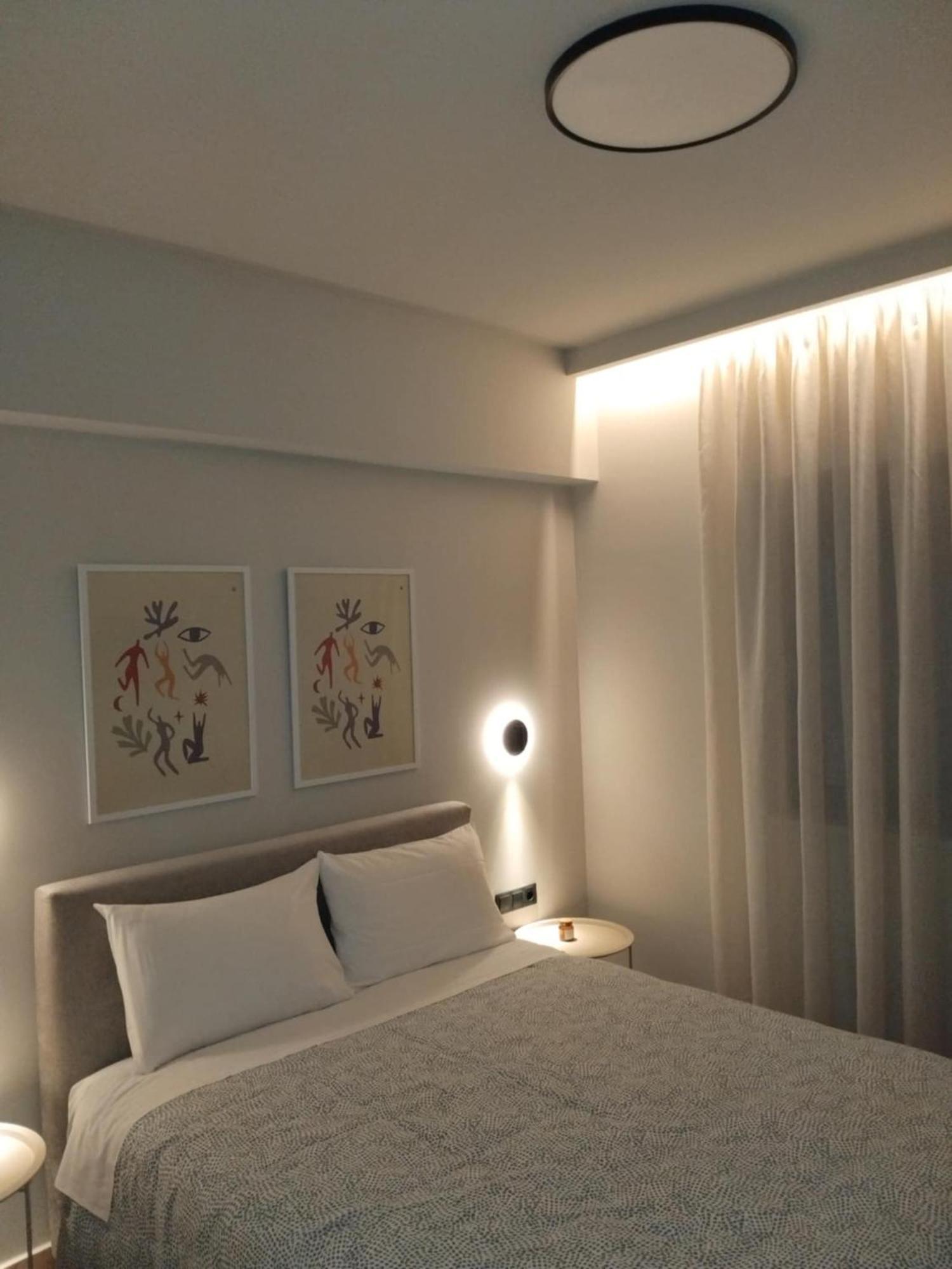 Simple, Calm And Luxurious Apartment Каламата Екстериор снимка